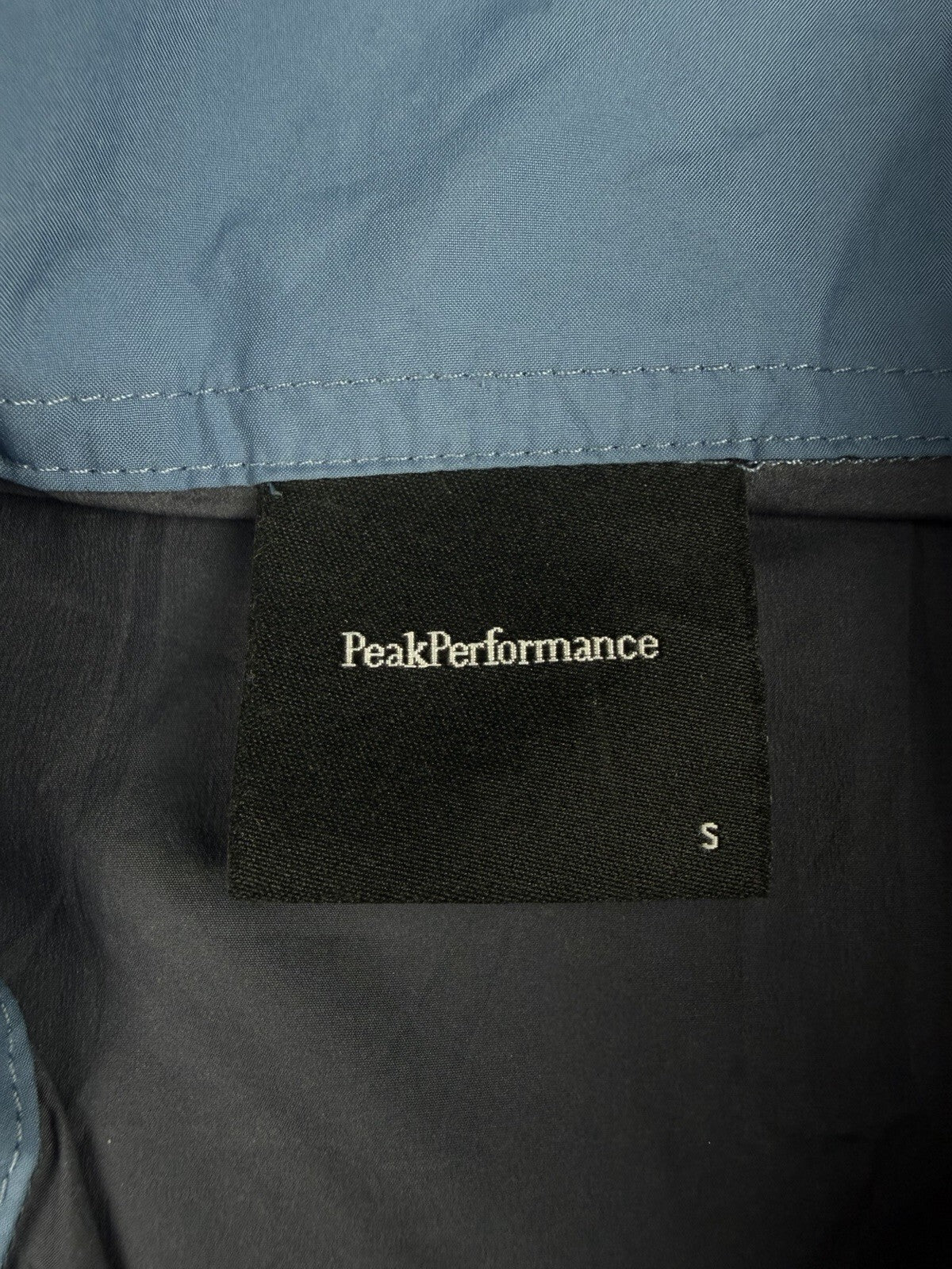 Peak Performance Ski Jacket ‘Cobalt navy’ Excellent Condition Size Small