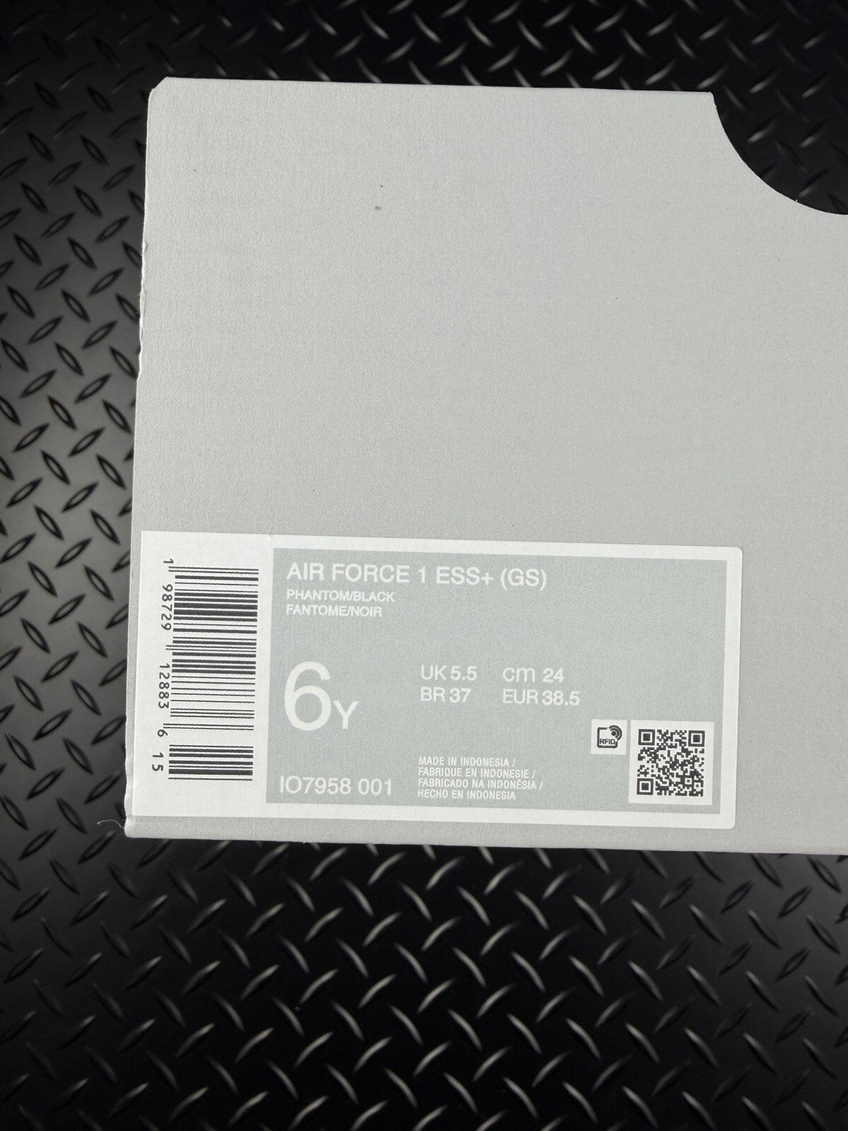 Nike Air Force 1 ESS+ ‘Black White’ Brand New 100% Authentic GS Size UK 5.5