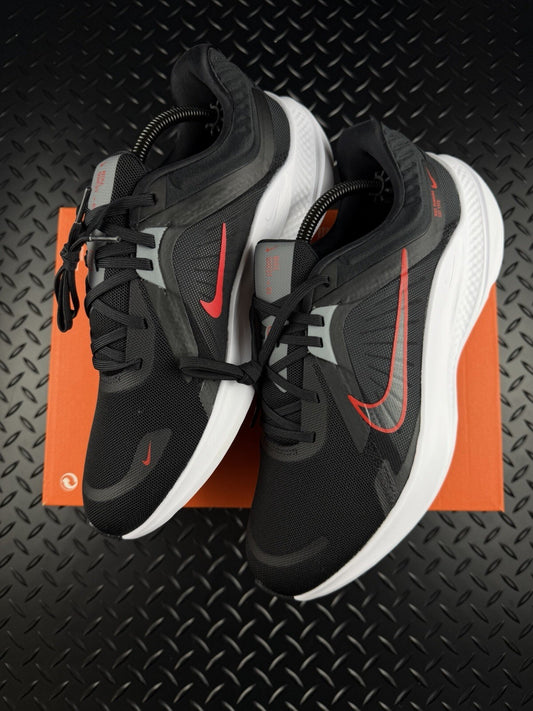Nike Quest 5 ‘Crimson Black’ Running/Lifestyle Trainers Brand New Men’s UK 10.5