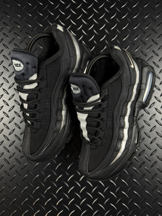 Nike Air Max 95 OG Big Bubble ‘Black Metallic Sliver’ 100% Authentic Size UK 5.5