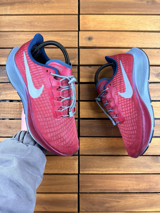 Nike Pegasus Trail Utility Running Trainers 100% Authentic Size UK 5