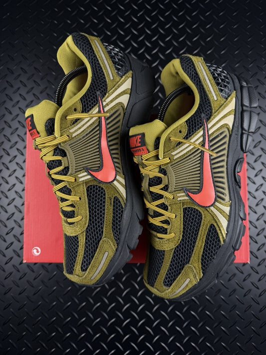 Nike Zoom Vomero 5 PRM ‘Olive Flak’ Brand New 100% Authentic Size UK 9.5