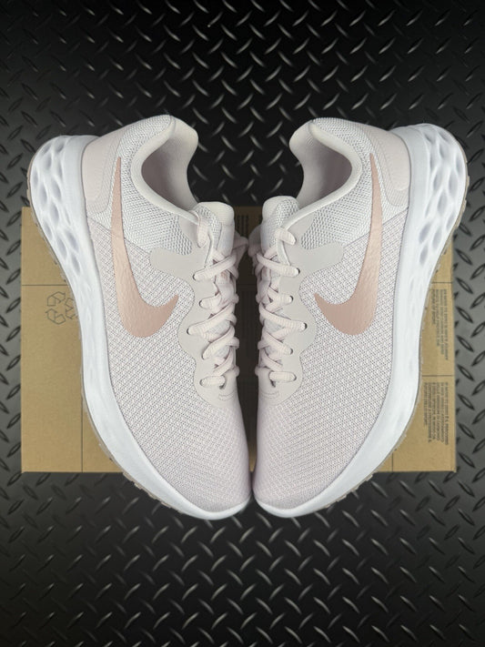 Nike Revolution 6 NN Lifestyle/Running Trainers Light Rose Brand New WMNS UK 4.5