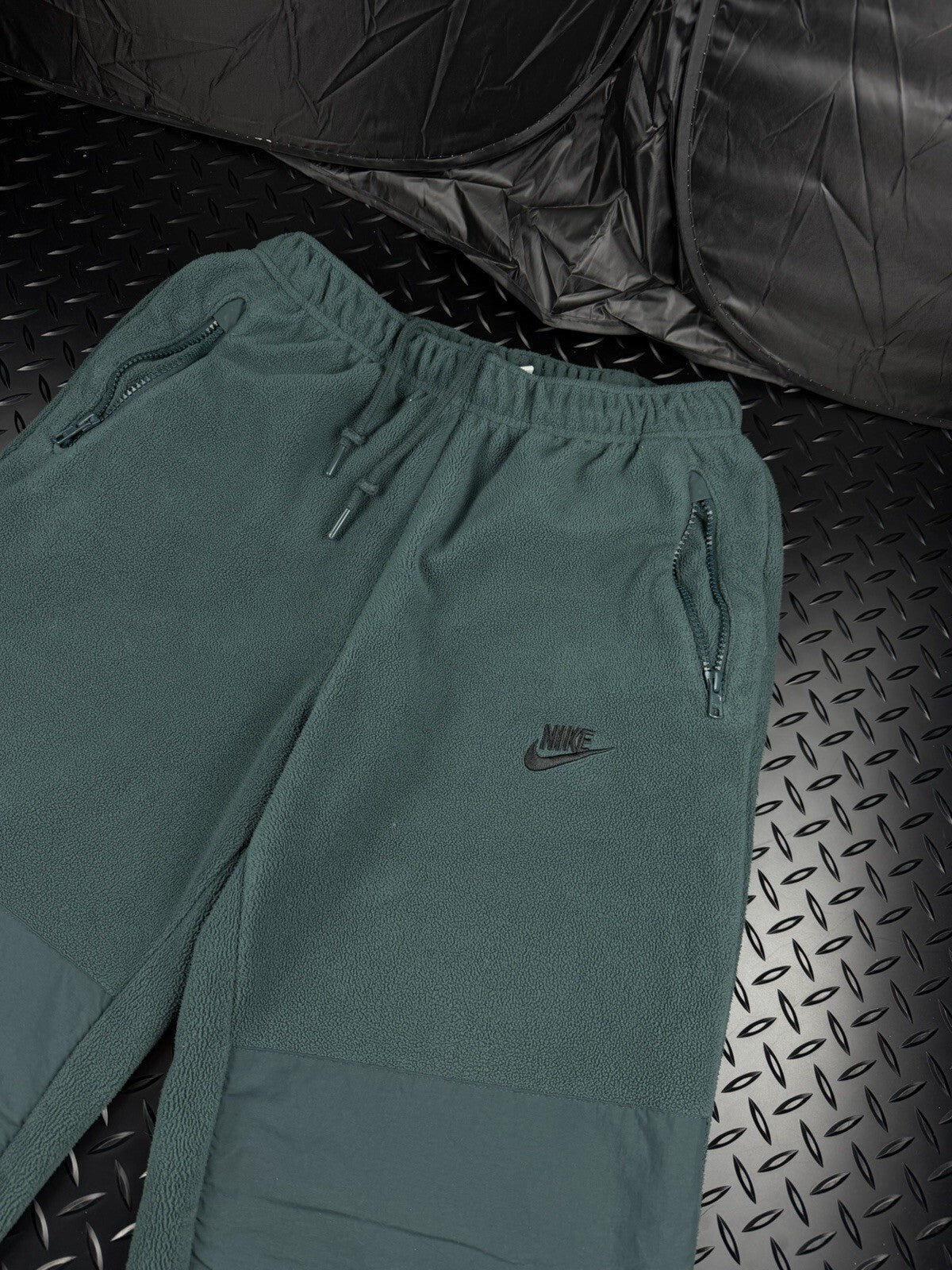 Nike Club Fleece+ Polar Fleece Pants ‘Khaki Green’ 100% Authentic Size Small