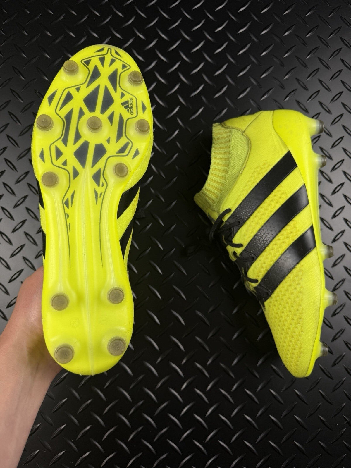 adidas Predator 18+ FG Solar Yellow / Core Black 2018 Prime Knit Men’s UK 8.5