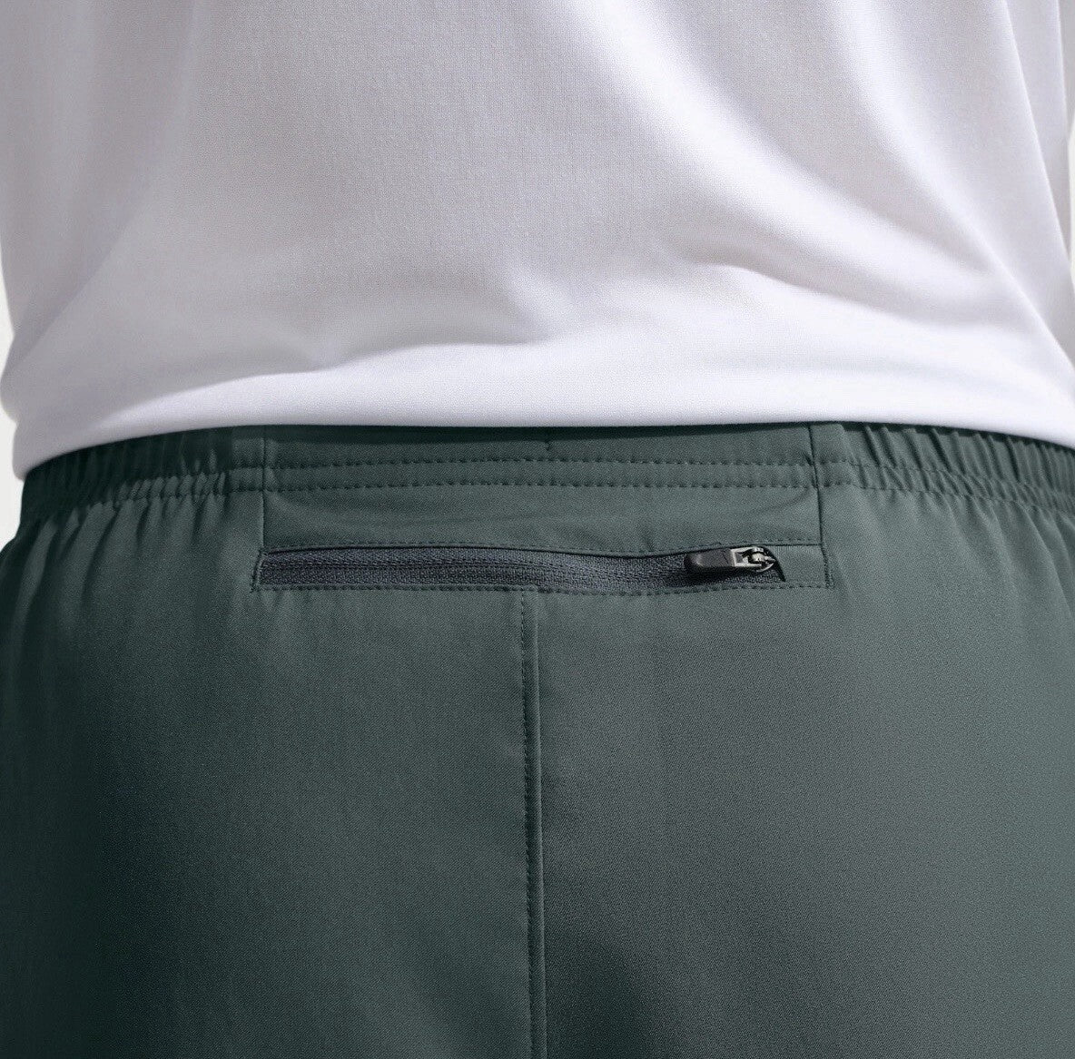 Nike Challenger Men's Dri-FIT Woven Trousers Green Size Small IQ0546-344