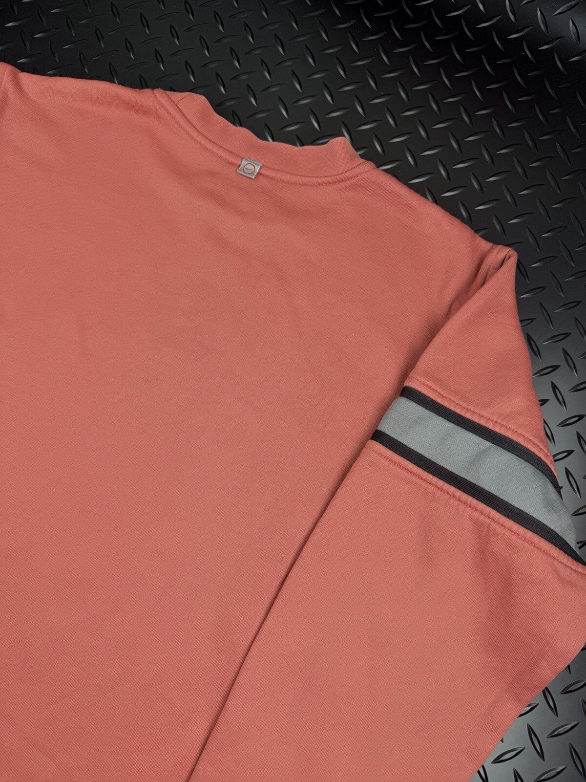 Vintage’ Nike Sweatshirt Jumper Women’s Salmon Pink Size Medium 8-10 Retro Rare