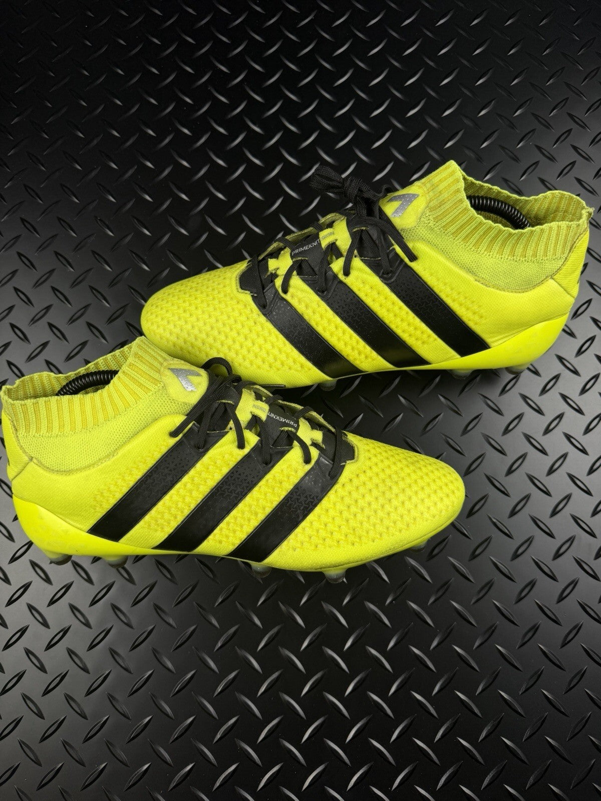 adidas Predator 18+ FG Solar Yellow / Core Black 2018 Prime Knit Men’s UK 8.5