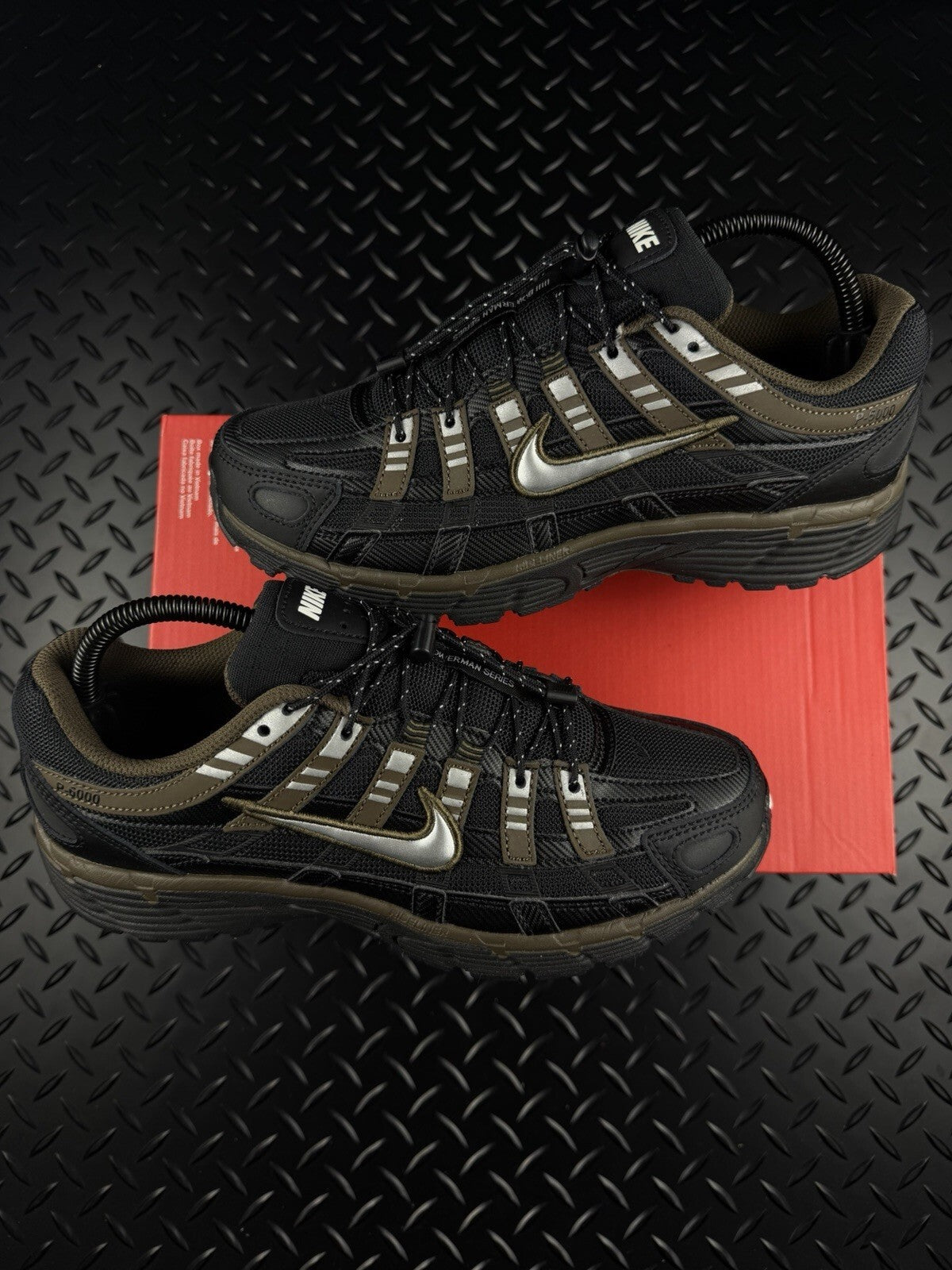 Nike P-6000 Utility ‘Metallic Sliver Khaki’ Brand New 100% Authentic Size UK 6