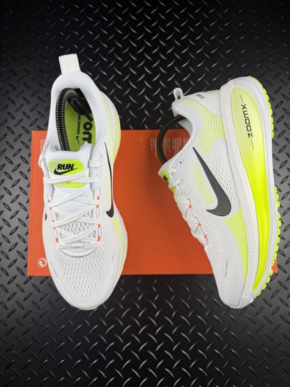 Nike Vomero 18 ‘Barely Volt’ Running/Lifestyle Trainers Brand New WMNS Size UK 6