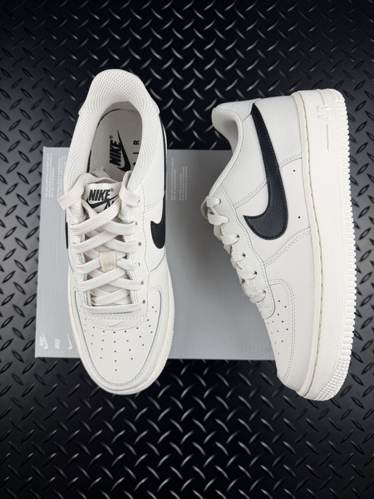 Nike Air Force 1 ESS+ ‘Black White’ Brand New 100% Authentic GS Size UK 5.5