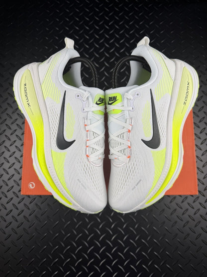 Nike Vomero 18 ‘Barely Volt’ Running/Lifestyle Trainers Brand New WMNS Size UK 5