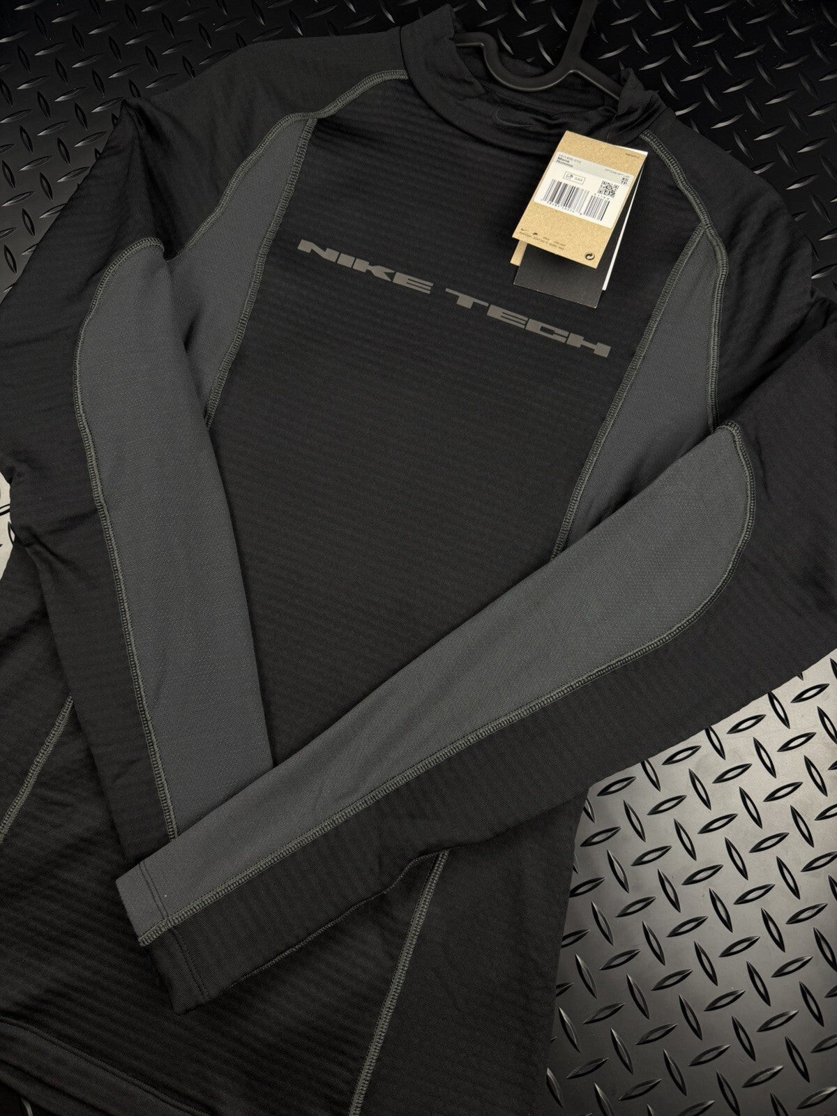 Nike Tech Fleece Long Sleeve Training Base Layer Fitted Top BNWT Mens Size XS