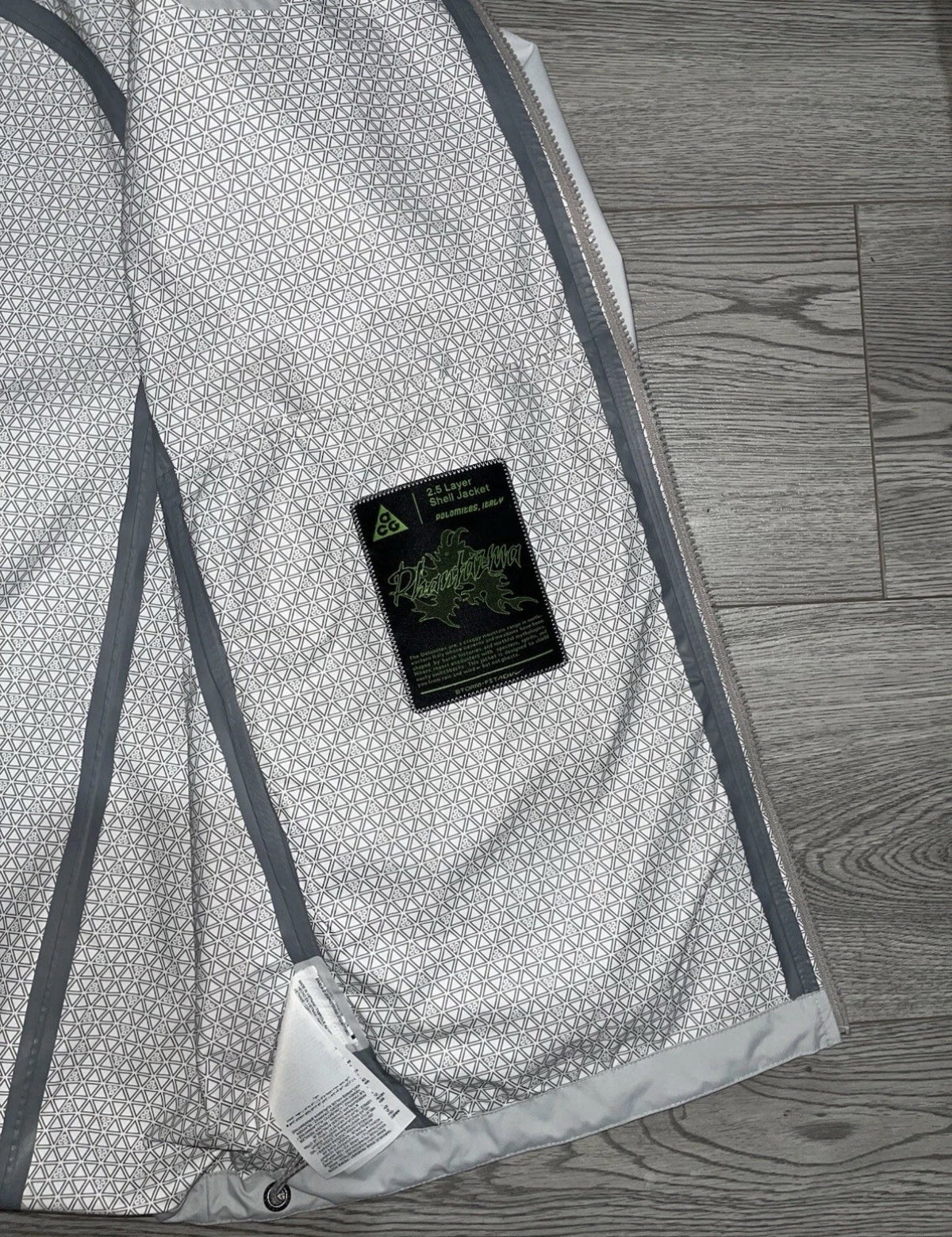 Nike ACG Phantazma Storm-FIT ADV Jacket Photon Dust IF1143 025 Men's Size XL