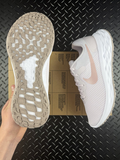 Nike Revolution 6 NN Lifestyle/Running Trainers Light Rose Brand New WMNS UK 4.5
