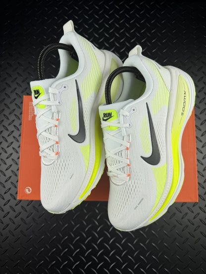 Nike Vomero 18 ‘Barely Volt’ Running/Lifestyle Trainers Brand New WMNS Size UK 6