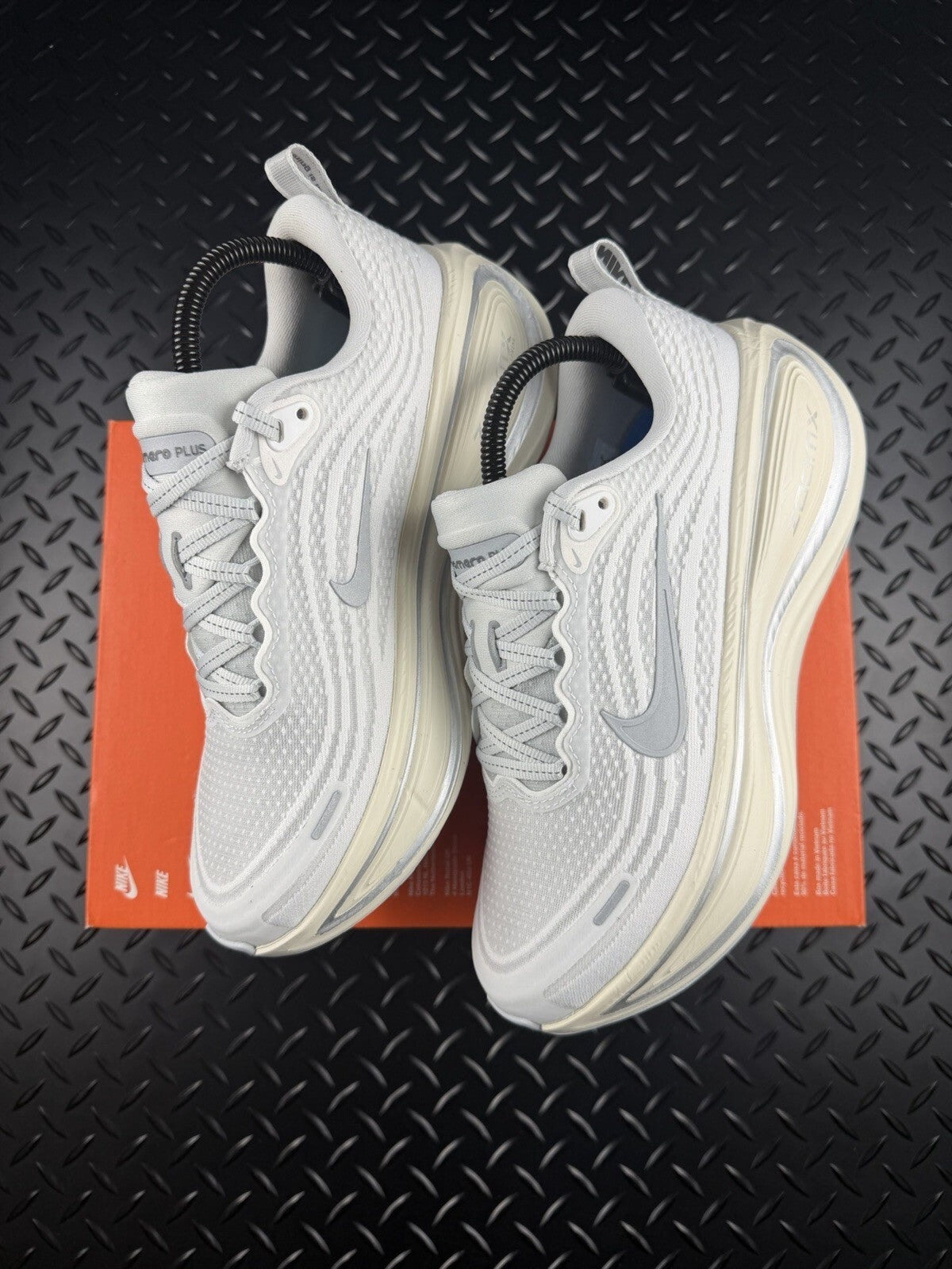 Nike Vomero Plus ‘Platinum Tint’ Running Trainers £175 RRP Brand New WMNS UK 5