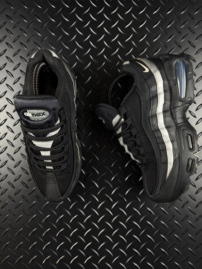 Nike Air Max 95 OG Big Bubble ‘Black Metallic Sliver’ 100% Authentic Size UK 5.5