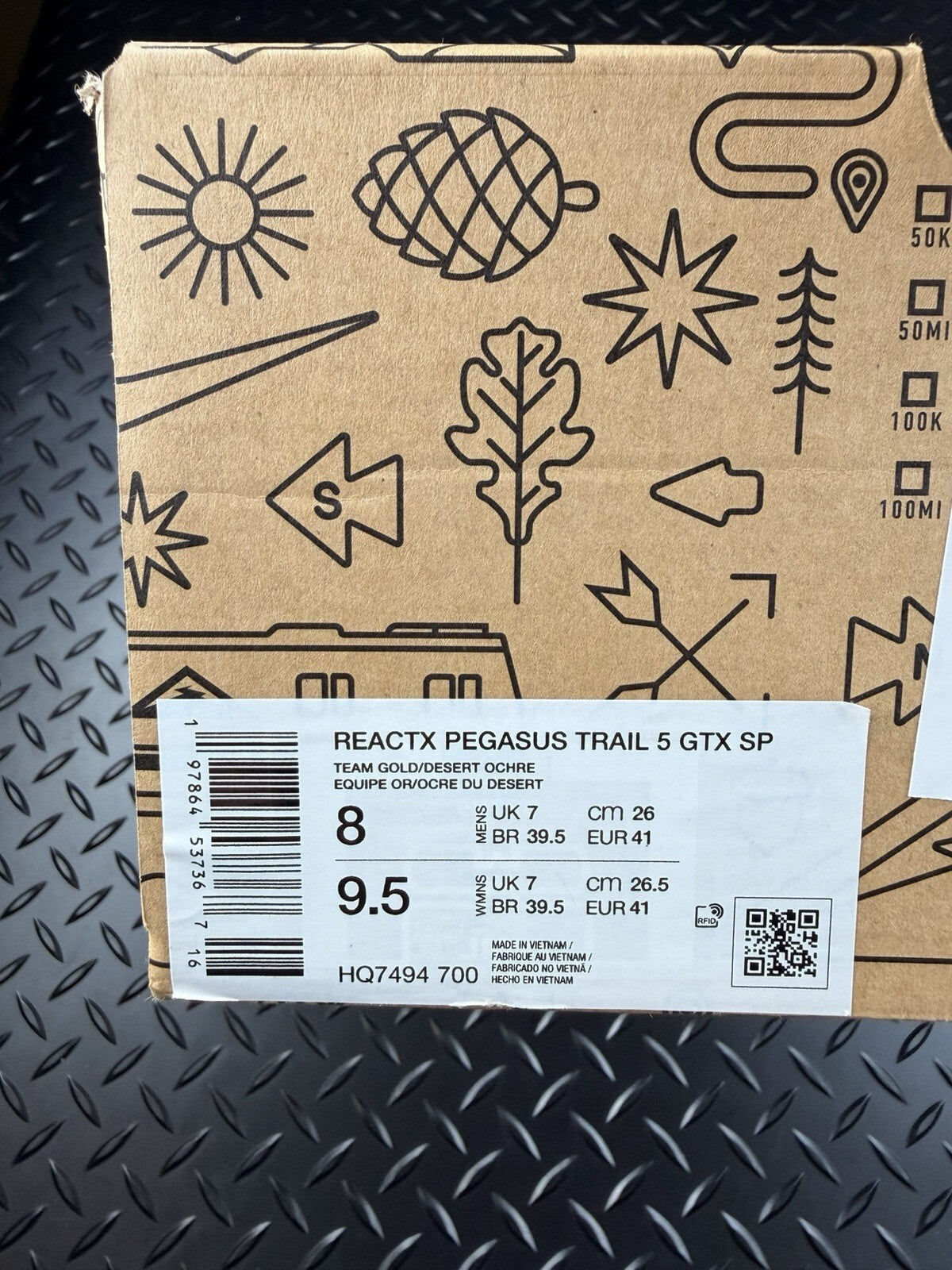 Nike Pegasus Trail 5 Gore-Tex ‘Team Gold’ Running Trainers Brand New UK 7