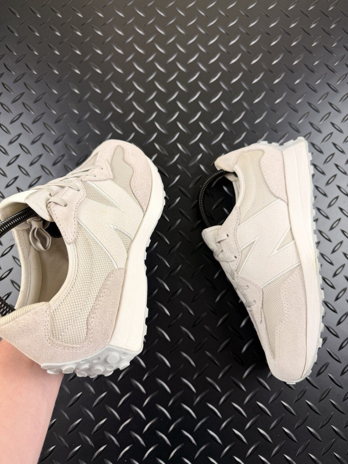 New Balance 327 Pearl White Suede Women’s Size UK 5 Great Condition Authentic
