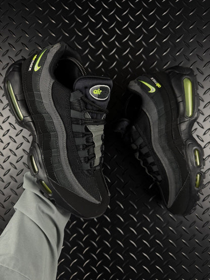 Nike Air Max 95 ‘Anthracite Grey/Black Volt’ 100% Authentic Mint Condition UK 7