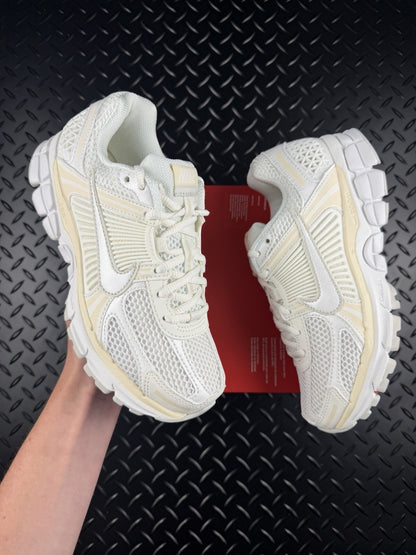 Nike Zoom Vomero 5 ‘Summit White’ Brand New 100% Authentic Women’s Size UK 4