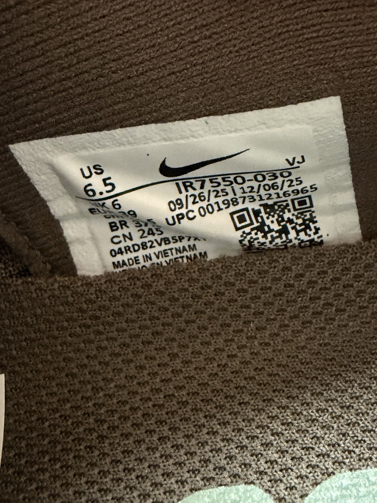 Nike Vomero Plus ‘Itonstone Sail’ Running Trainers Brand New Women’s UK 5.5
