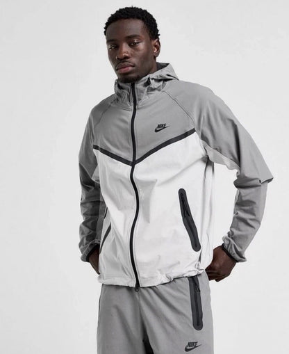 Nike Tech Woven Windbreaker Windrunner Jacket Light Iron Grey Medium HM7151-014
