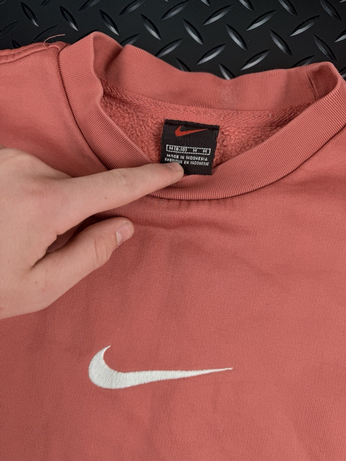 Vintage’ Nike Sweatshirt Jumper Women’s Salmon Pink Size Medium 8-10 Retro Rare