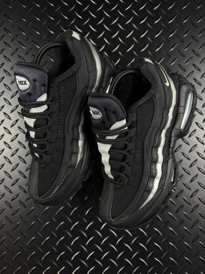 Nike Air Max 95 OG Big Bubble ‘Black Metallic Sliver’ 100% Authentic Size UK 5.5