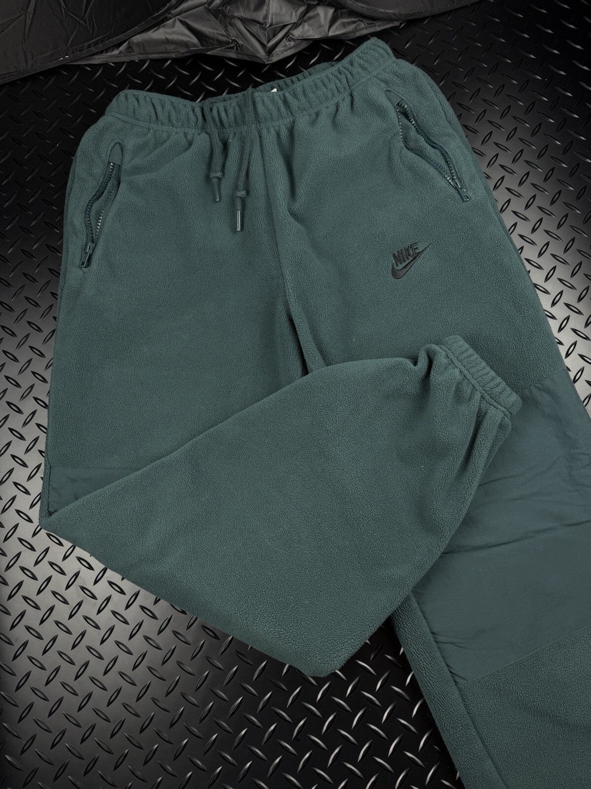Nike Club Fleece+ Polar Fleece Pants ‘Khaki Green’ 100% Authentic Size Small