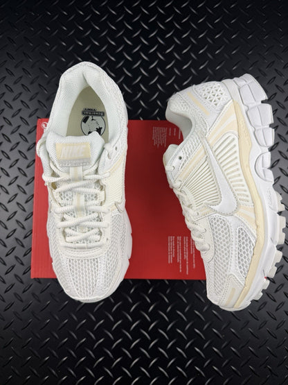 Nike Zoom Vomero 5 ‘Summit White’ Brand New 100% Authentic Women’s Size UK 4