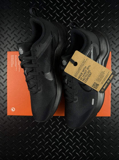 Nike Downshifter 12 Lifestyle/Running Trainers ‘Triple Black’ WMNS Size 4.5