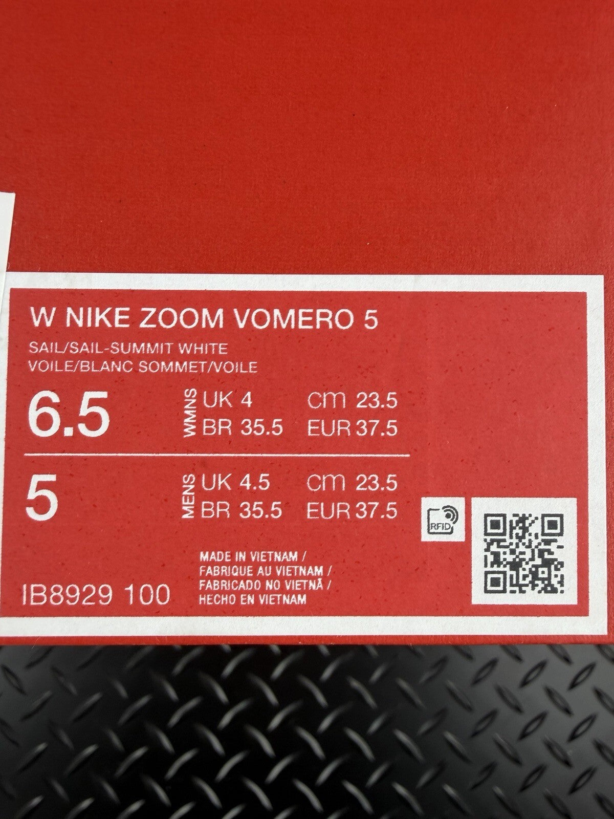 Nike Zoom Vomero 5 ‘Summit White’ Brand New 100% Authentic Women’s Size UK 4