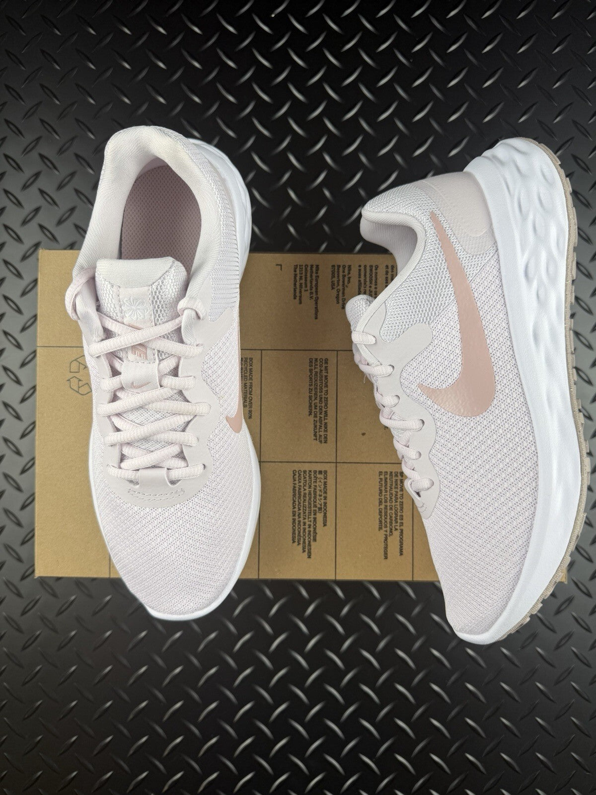 Nike Revolution 6 NN Lifestyle/Running Trainers Light Rose Brand New WMNS UK 4.5