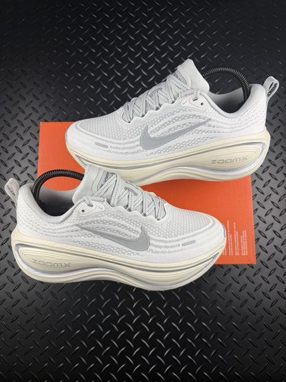 Nike Vomero Plus ‘Platinum Tint’ Running Trainers £175 RRP Brand New WMNS UK 5.5