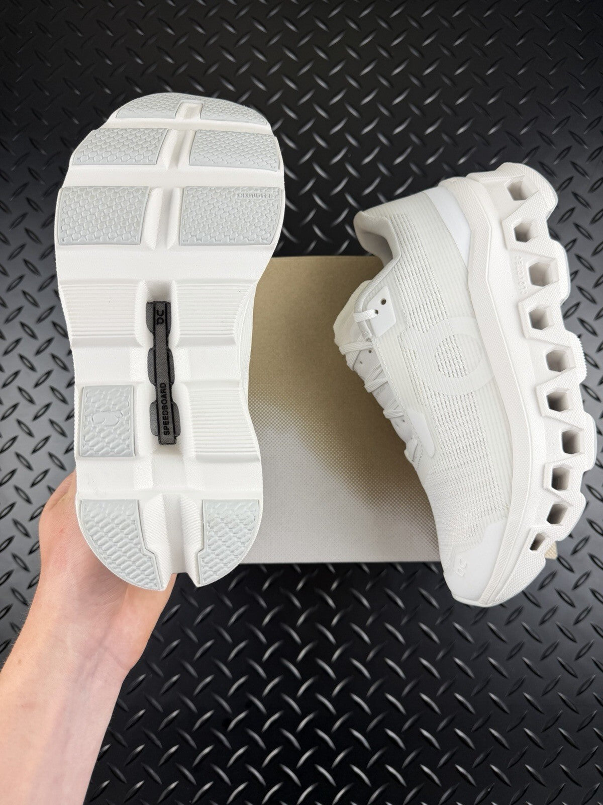 On Cloud Monster Void Running Trainers ‘Bone White’ Authentic Brand New UK 5
