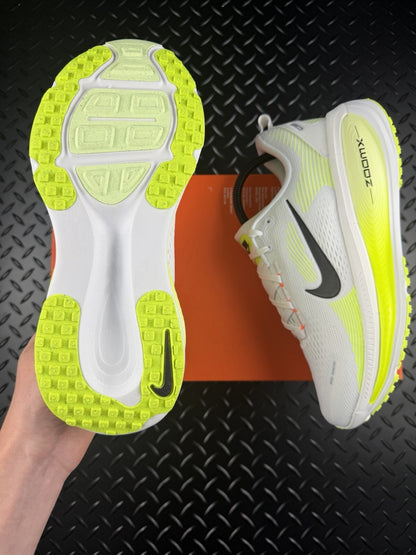 Nike Vomero 18 ‘Barely Volt’ Running/Lifestyle Trainers Brand New WMNS Size UK 5