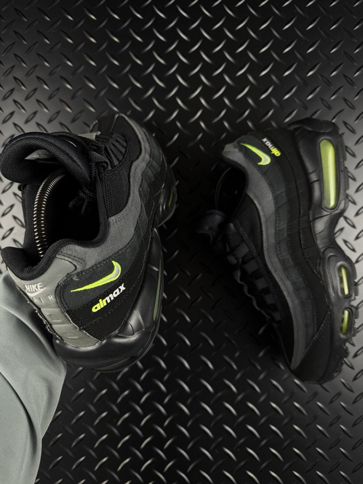Nike Air Max 95 ‘Anthracite Grey/Black Volt’ 100% Authentic Mint Condition UK 7