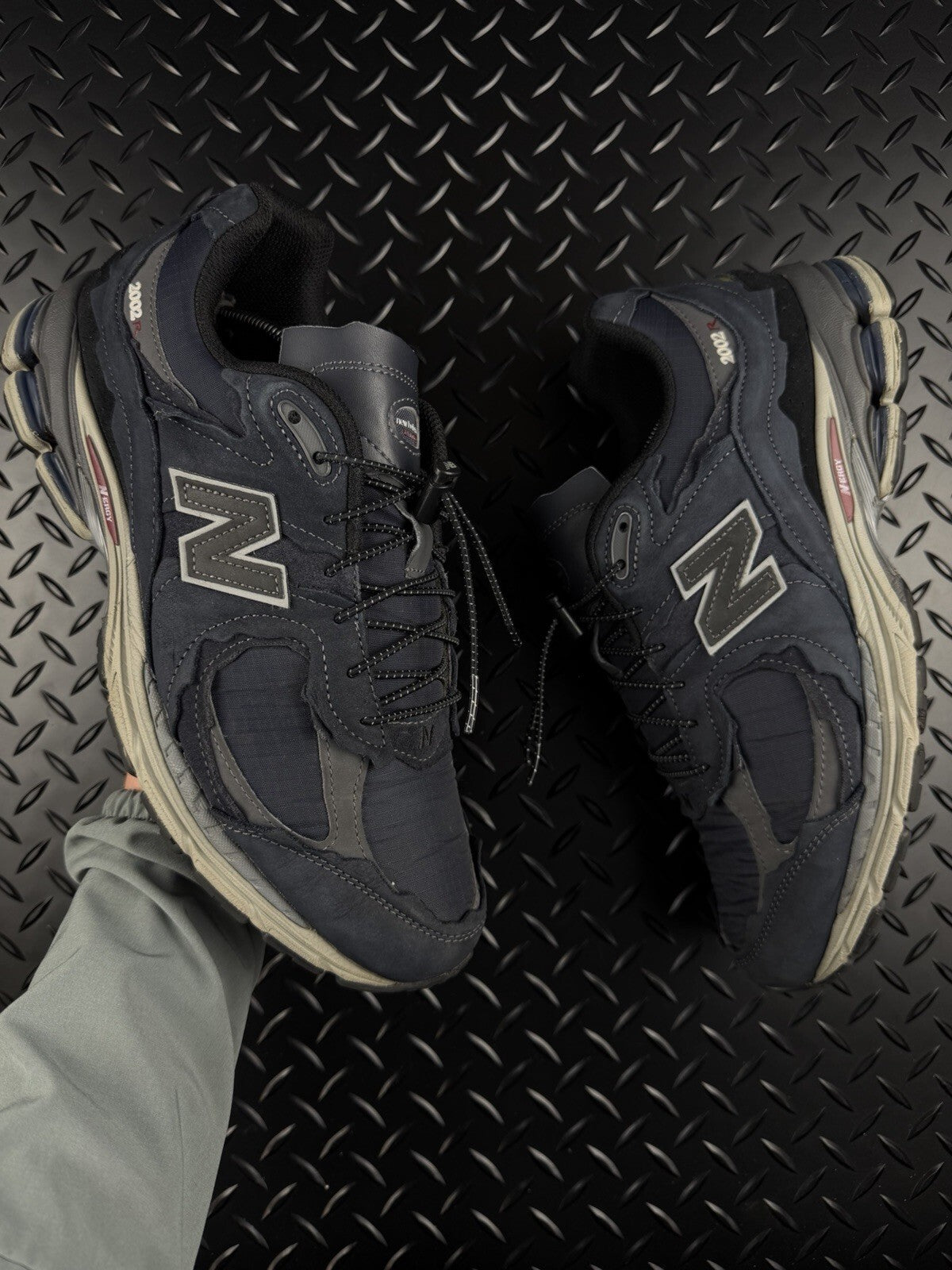 New Balance 2002R ‘Protection Pack’ Cargo Navy 100% Authentic Size UK 10.5