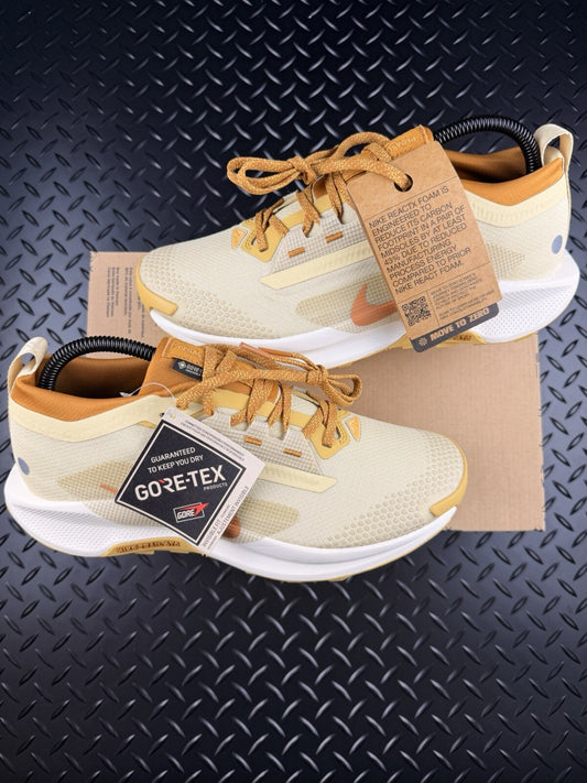 Nike Pegasus Trail 5 Gore-Tex ‘Team Gold’ Running Trainers Brand New UK 6.5