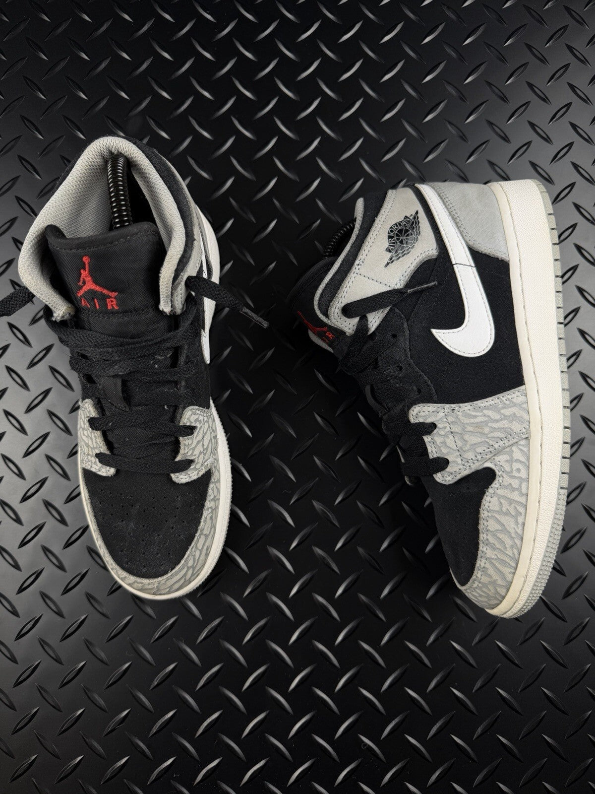 Nike Air Jordan 1 Mid ‘Smoke Grey Black’ 100% Authentic GS Size UK 4