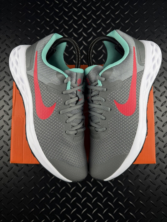 Nike Revolution 6 NN ‘Smoke Grey Red’ Brand New Lifestyle Trainers WMNS UK 5
