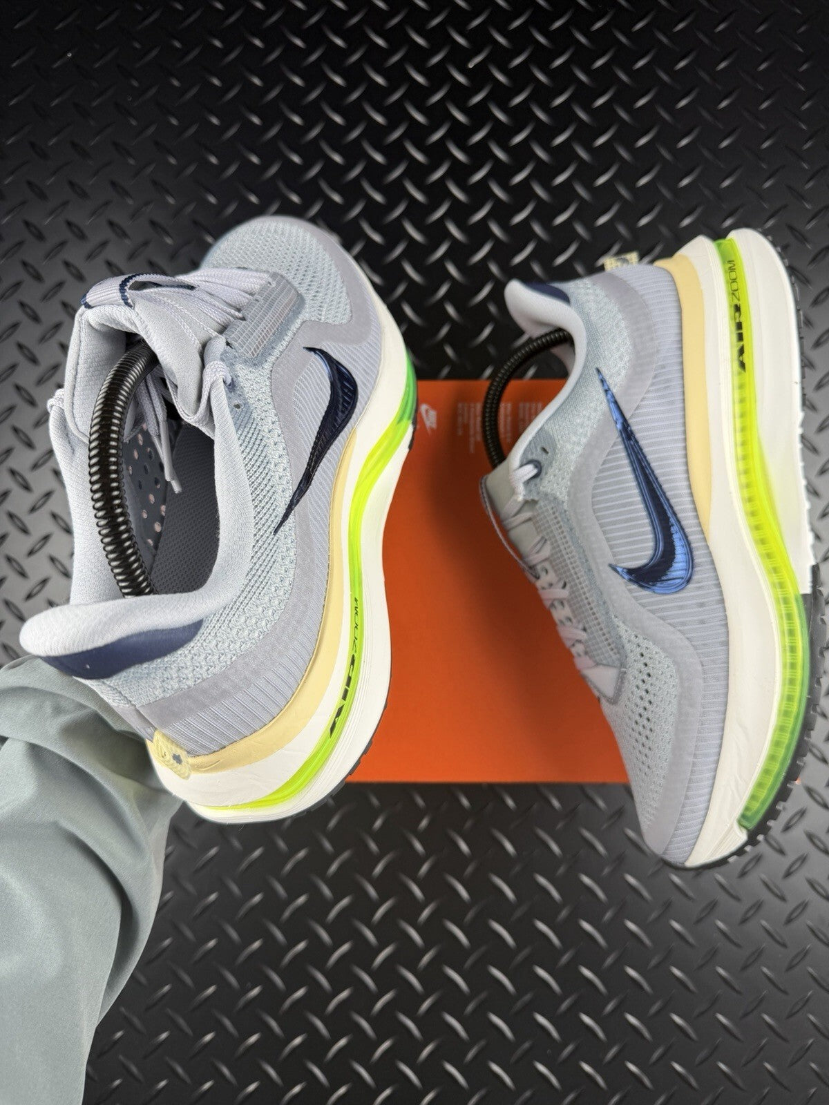 Nike Pegasus Premium ‘Wolf Grey Volt’ Running Trainers Brand New WMNS UK 6.5