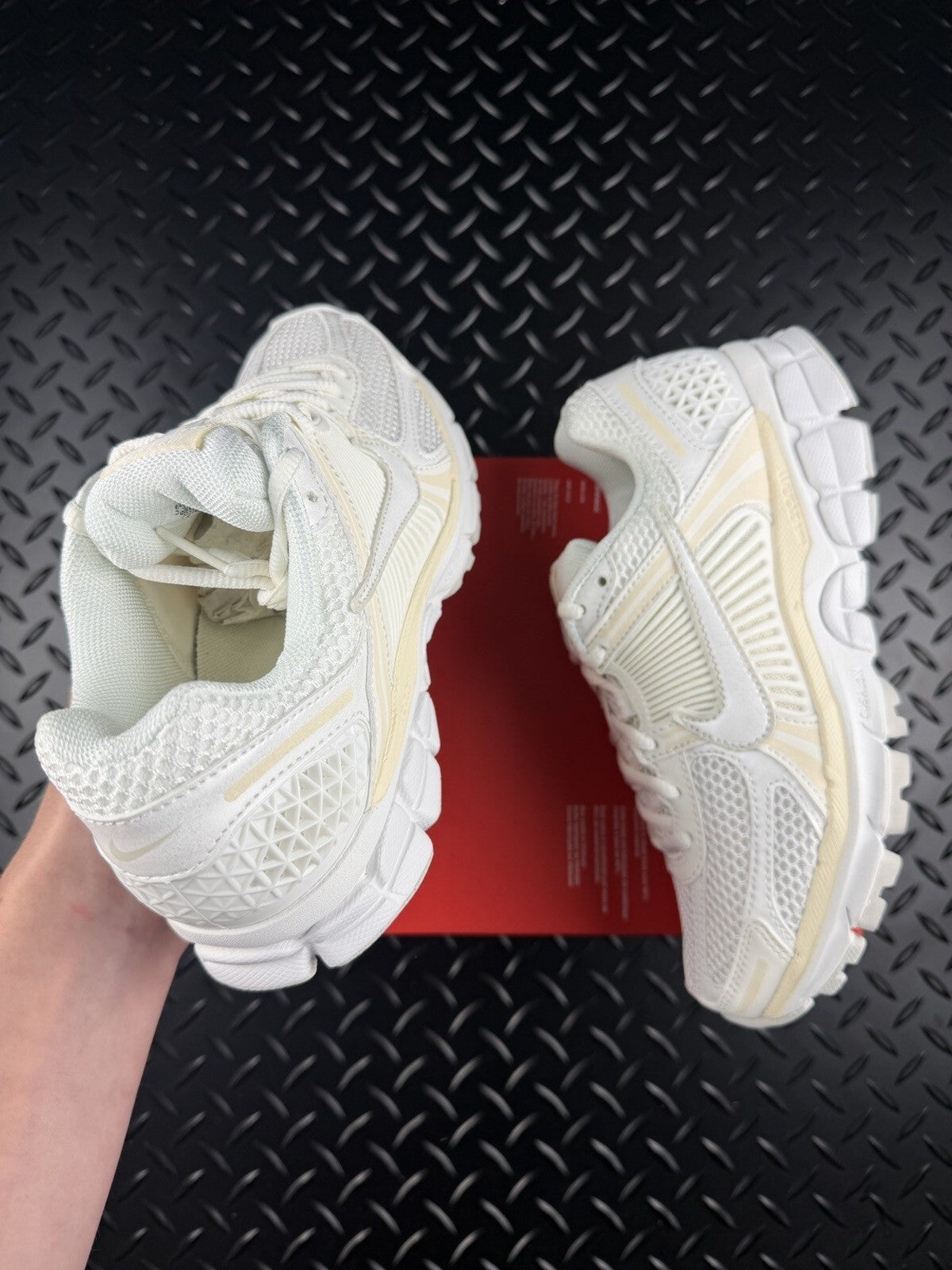 Nike Zoom Vomero 5 ‘Summit White’ Brand New 100% Authentic Women’s Size UK 4