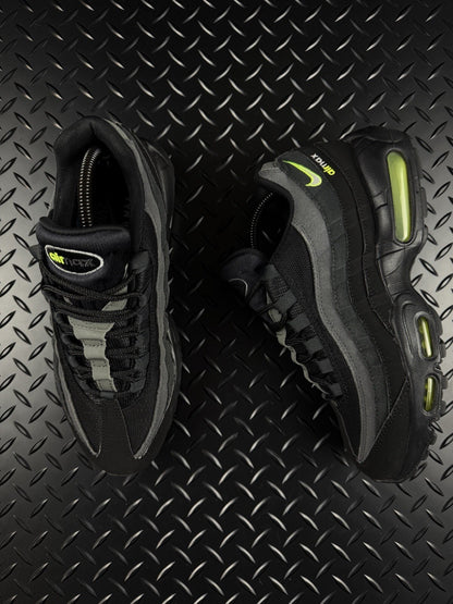 Nike Air Max 95 ‘Anthracite Grey/Black Volt’ 100% Authentic Mint Condition UK 7