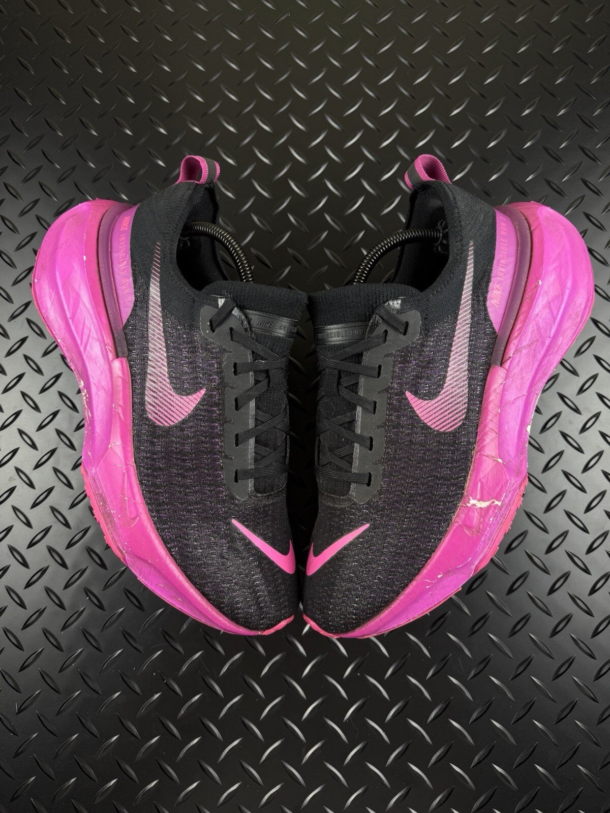 Nike Invincible Run 3 Running Trainers Pink Mesh knit Men’s Size UK 8.5