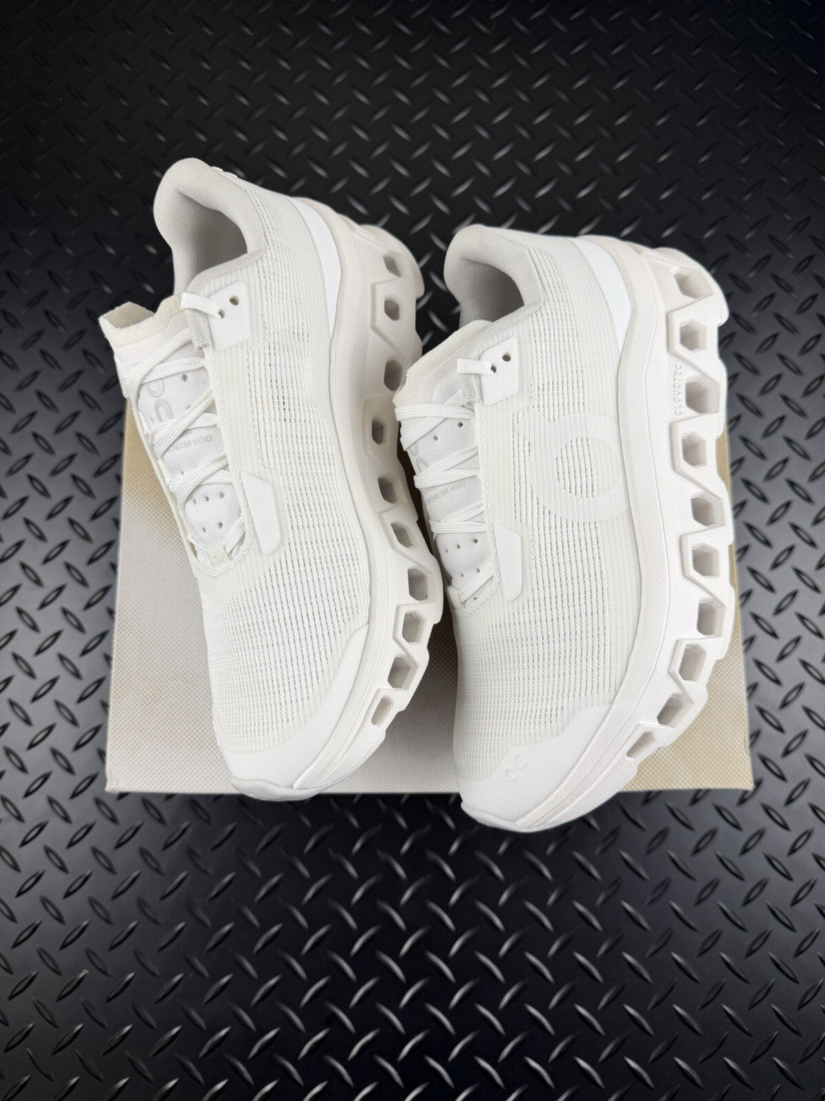 On Cloud Monster Void Running Trainers ‘Bone White’ Authentic Brand New UK 5