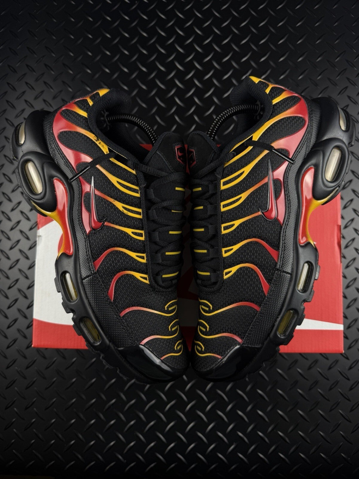 Nike Air Max Plus TN ‘Black University Red’ £175 RRP Brand New UK 8 - Full Box