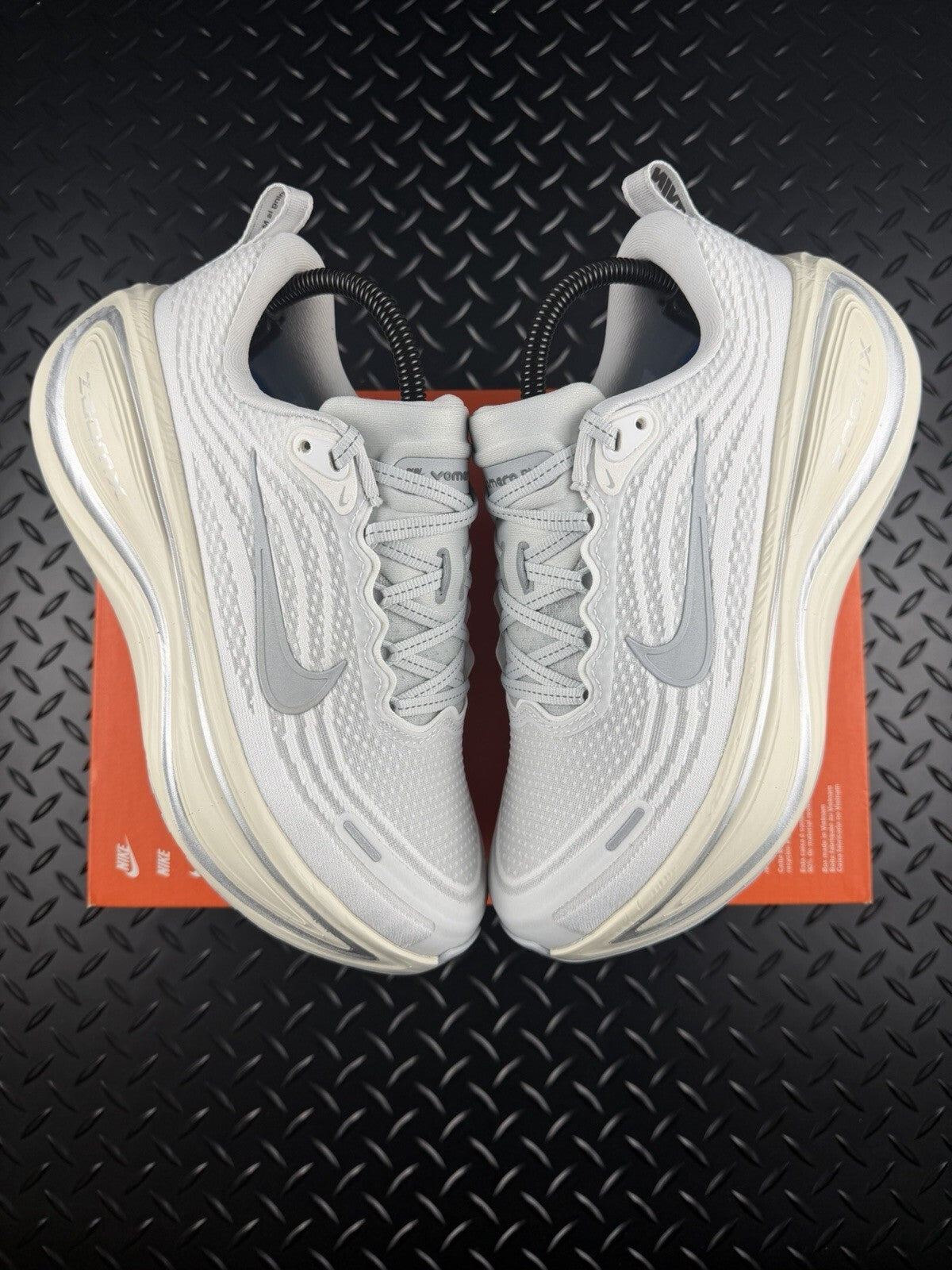 Nike Vomero Plus ‘Platinum Tint’ Running Trainers £175 RRP Brand New WMNS UK 5